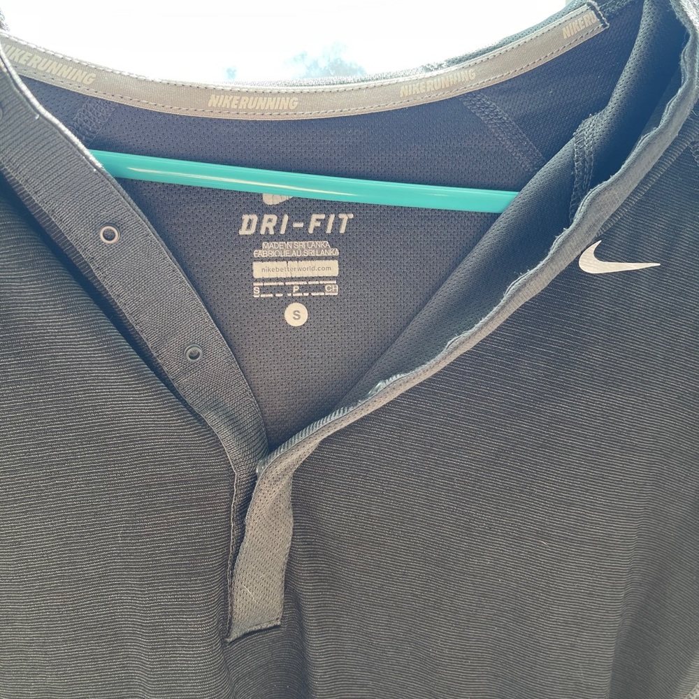 Nike dri-fit pullover - Picture 3 of 5